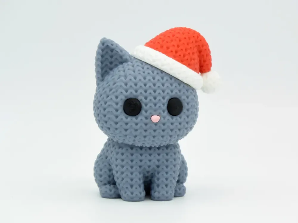 Foto real: Gato de Crochê com Gorro