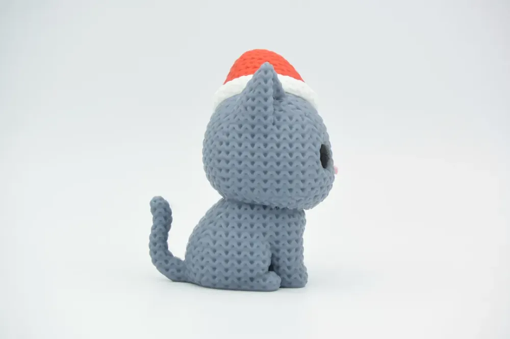 Foto real: Gato de Crochê com Gorro