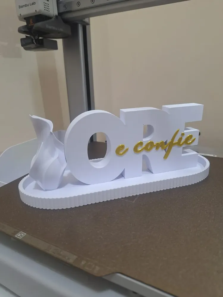 Foto real: Peça Decorativa Ore e Confie